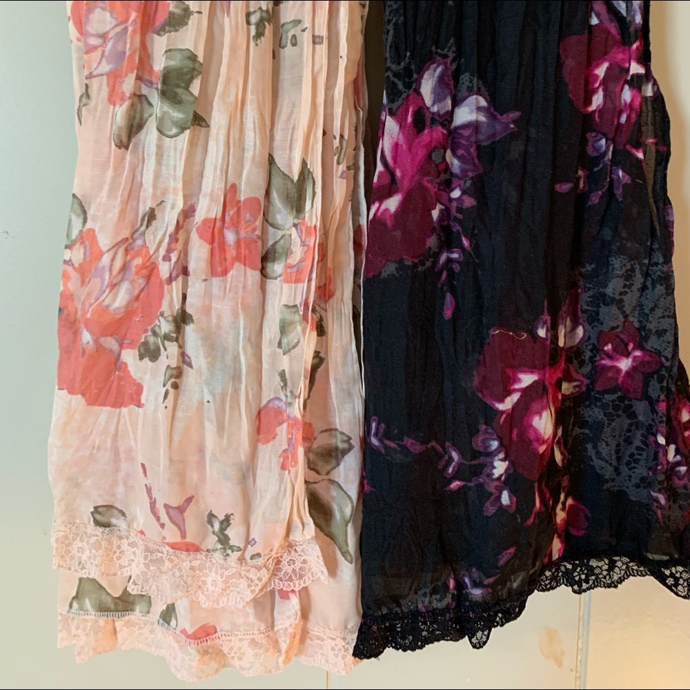 5/$25 NWOT (2) crinkle scarves in peach & black prints. Lightweight. 70”long.